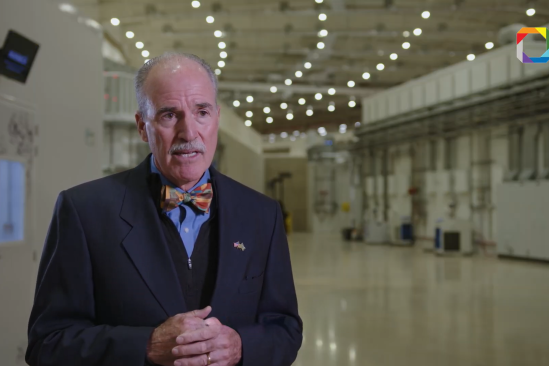 Legend: Representatives from HHS, NIH/Fogarty and the U.S. Embassy and Consulate visit the CNPEM training lab (Photo credit: Outreach/CNPEM)