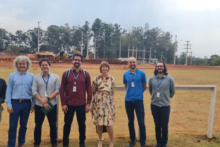 rki_red Legend: Representatives from the Robert Koch Institute visit the worksite of Project Orion, a future complex for advanced pathogen research at CNPEM (Photo credit: Outreach/CNPEM)