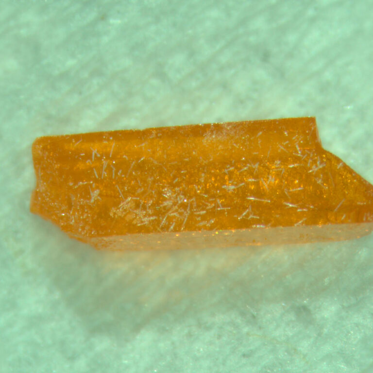 CRISTAL-PEROVSKITA-CAPA